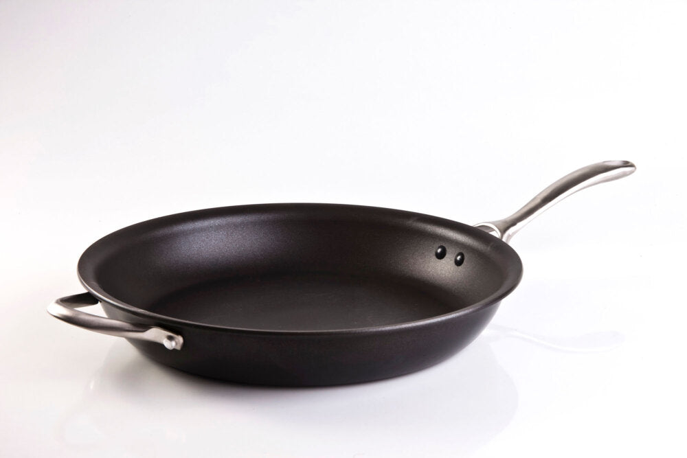 מחבת ארכוסטיל 32 ס״מ עם ידית עזר מסדרת Atlas