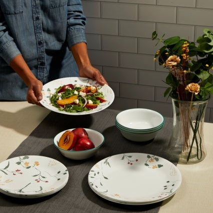 סט צלחות 18 חלקים CORELLE מבית קורנינג דגם Wild Flower Scatter